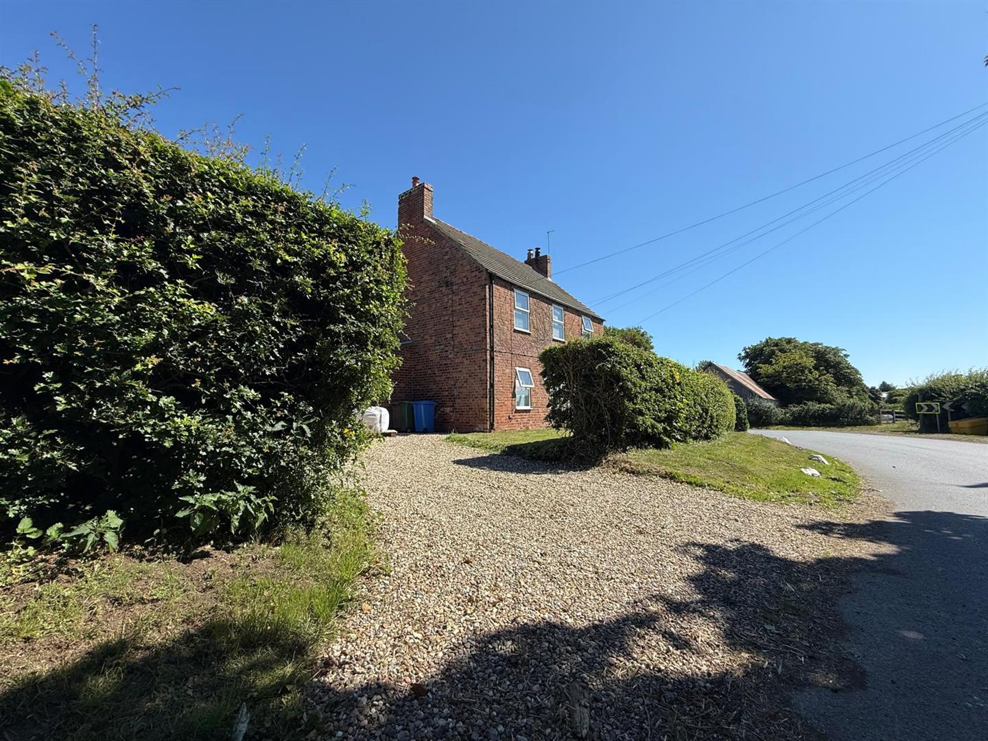 1 Coniston Lane, Thirtleby, Hull, 1, HU11 4LL